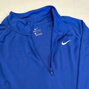 Women’s Nike Blue 1/4 zip Dri-fit Medium
